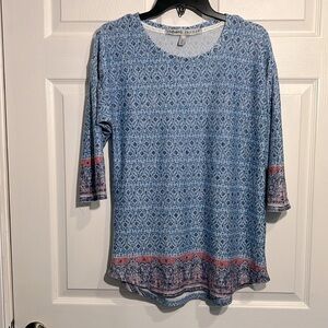 Absolutely Famous Women’s Top. Size Medium - Blue 3/4 Sleeves